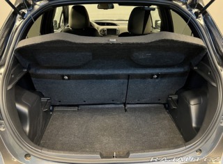 Toyota Yaris 1.5 AT SELECTION 2017