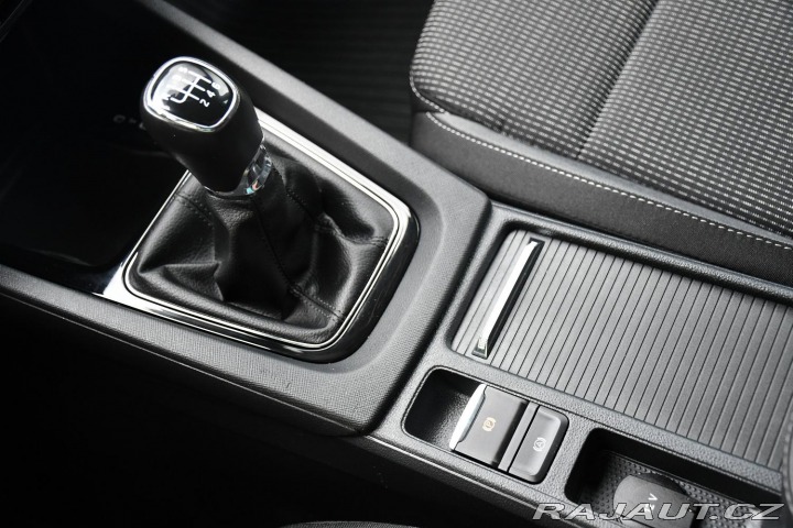 Škoda Octavia 2,0TDI AMBITION ČR 2xKOLA 2022