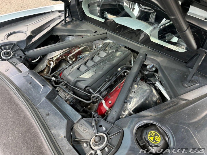 Chevrolet Corvette C8 Stingray 6.2 V8 354kW 2022