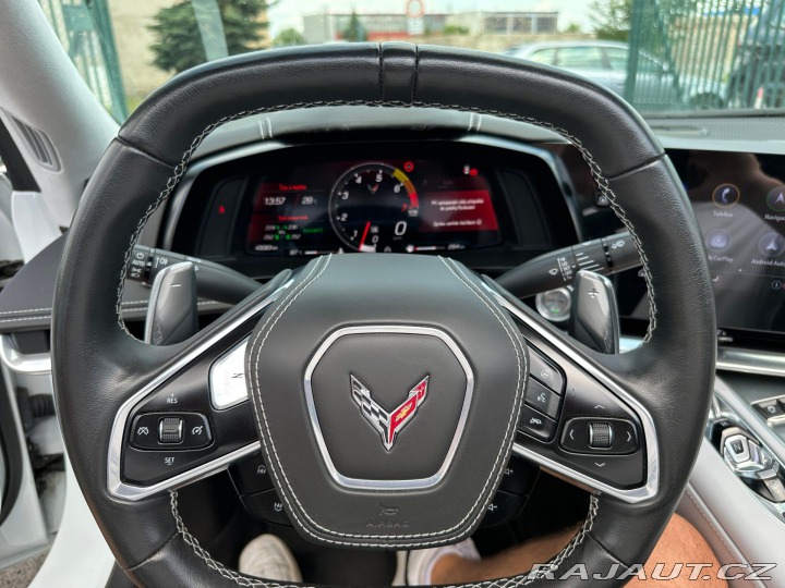 Chevrolet Corvette C8 Stingray 6.2 V8 354kW 2022