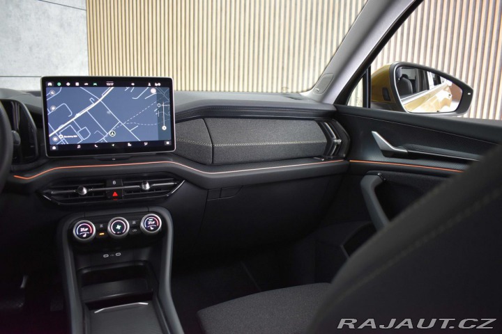 Škoda Kodiaq 1.5TSI*TAŽNÉ*KAMERA360*CA 2025