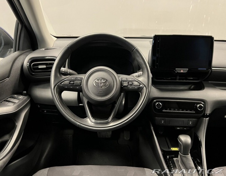 Toyota Yaris 1.5 Hybrid AT STYLE 2025