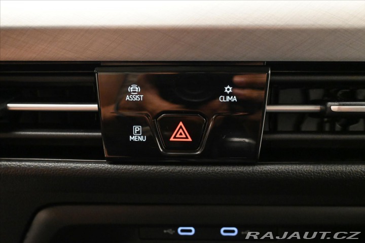 Volkswagen Golf 2,0 TDI 110 kW Life Záruk 2022