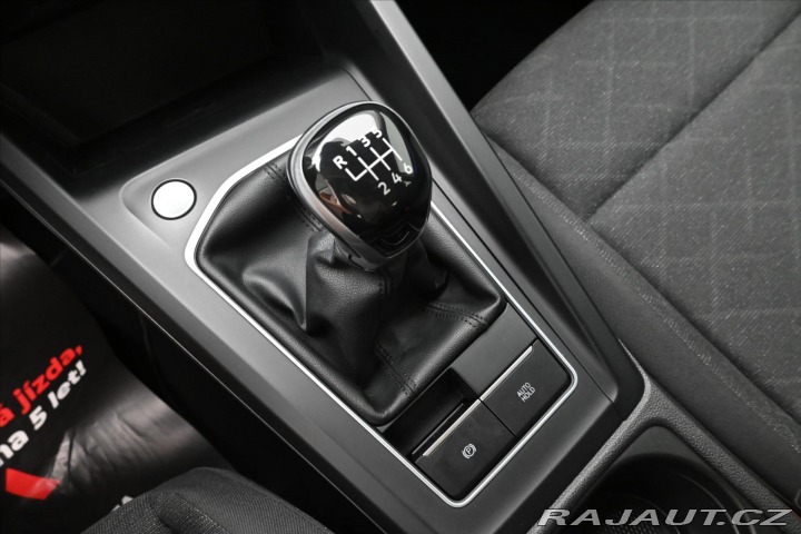 Volkswagen Golf 2,0 TDI 110 kW Life Záruk 2022