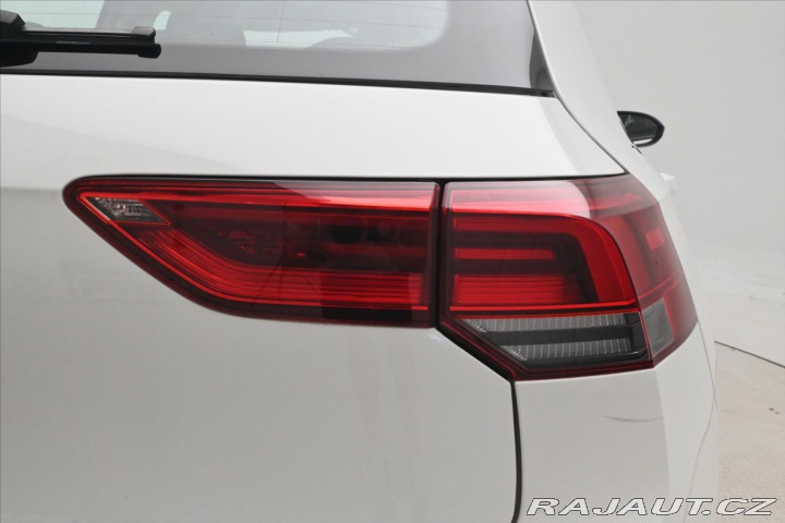 Volkswagen Golf 2,0 TDI 110 kW Life Záruk 2022