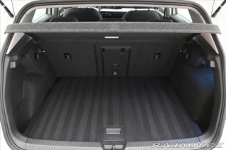 Volkswagen Golf 2,0 TDI 110 kW Life Záruk 2022