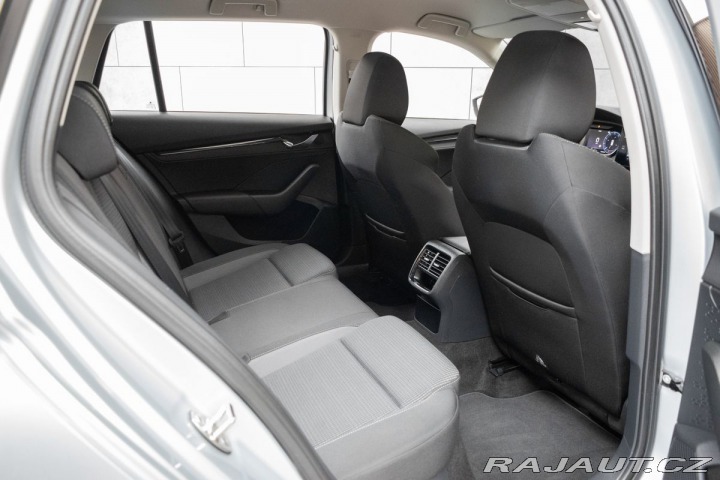 Škoda Octavia 2.0 TDI DSG*ACC*BLIS*CARP 1800