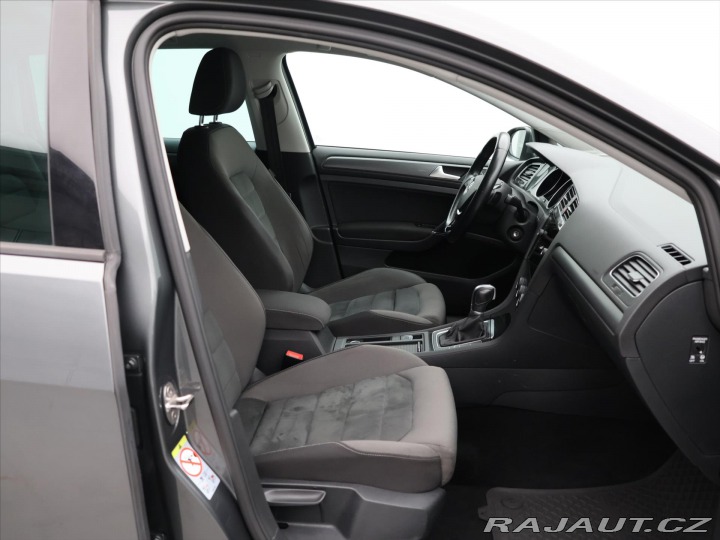 Volkswagen Golf 1,6 TDI 85kW DSG Comfort 2018