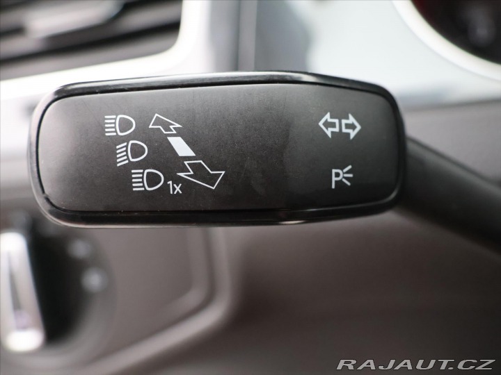 Volkswagen Golf 1,6 TDI 85kW DSG Comfort 2018