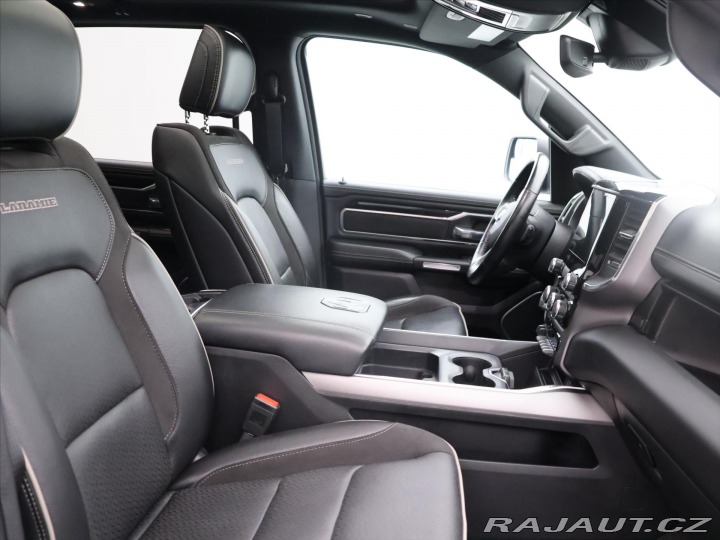 Dodge RAM 5,7 1500 295kW Laramie 4x 2022
