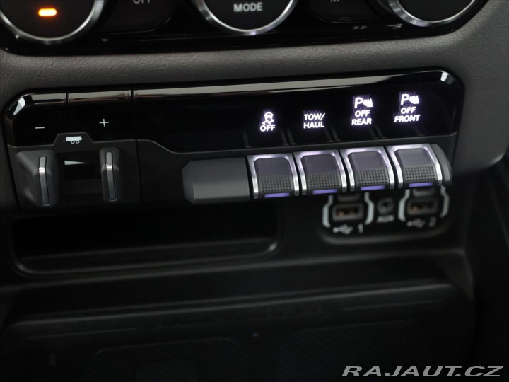 Dodge RAM 5,7 1500 295kW Laramie 4x 2022