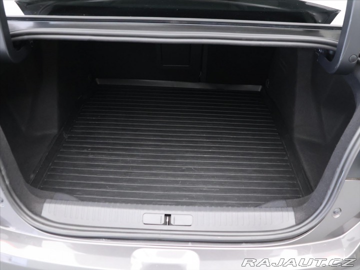 Citroën Ostatní modely C4 X 1,2 PT 96kW CZ 1 Maj. Shi 2023