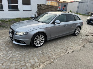 Audi A4 Avant 2,0 B8 S-line TDI