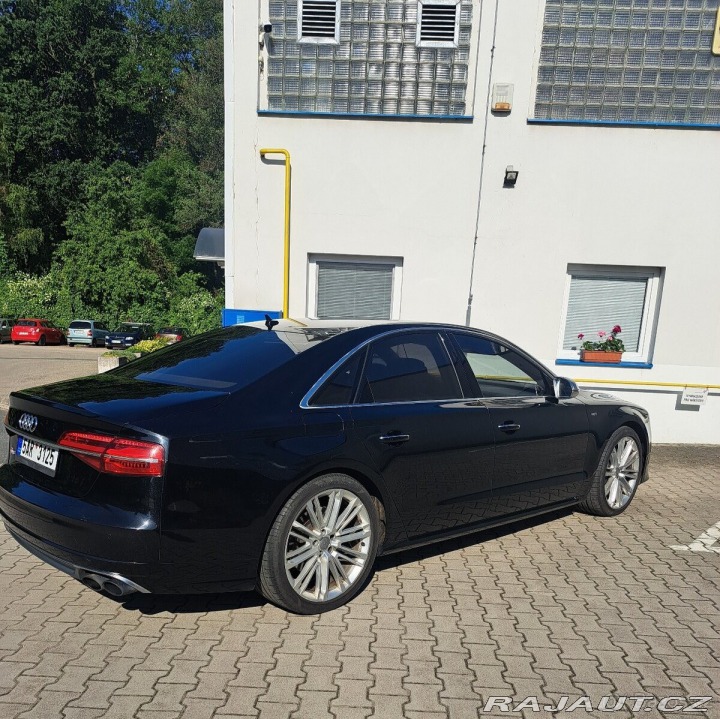 Audi S8 2016