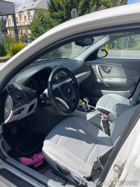 BMW 1 2,0   120d e87 130kw bílý 1800