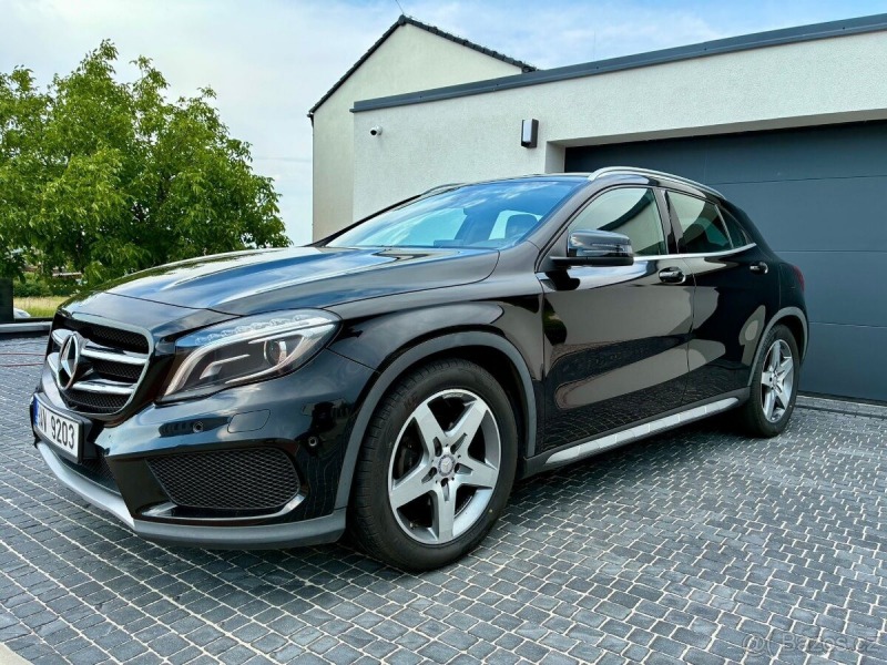 Mercedes-Benz GLA 200d 4Matic AMG paket