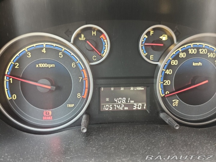 Suzuki SX4 1,6 105742 km,STŘÍBRNÁ 1800