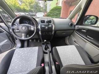 Suzuki SX4 1,6 105742 km,STŘÍBRNÁ 1800