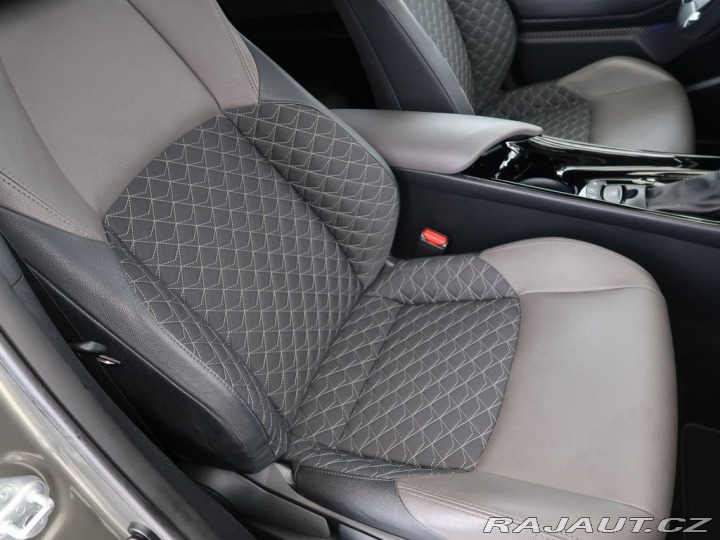 Toyota C-HR 2.0L,HEV,112KW,CVT,Execut 2021