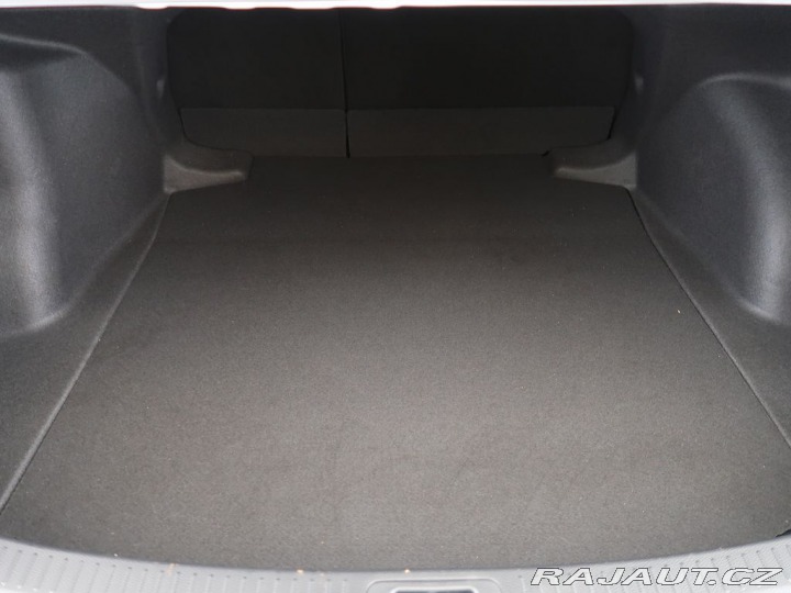 Toyota Corolla 1.5,92KW,Style,CZ,Manuál, 2024