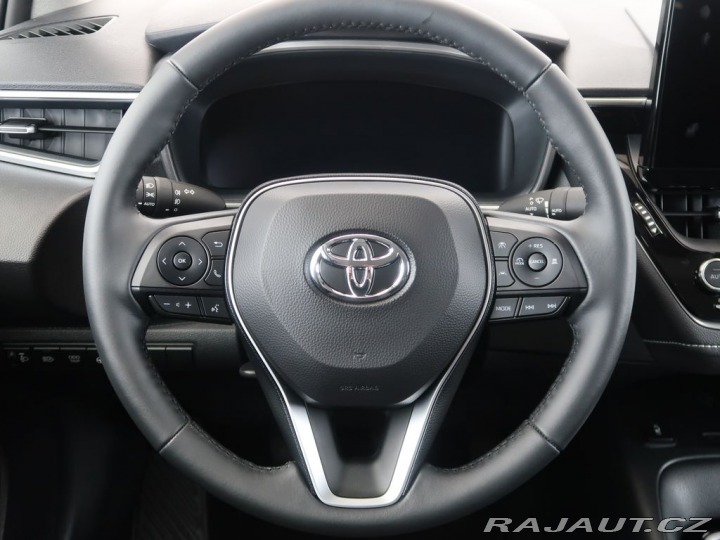 Toyota Corolla 1.5,92KW,Style,CZ,Manuál, 2024