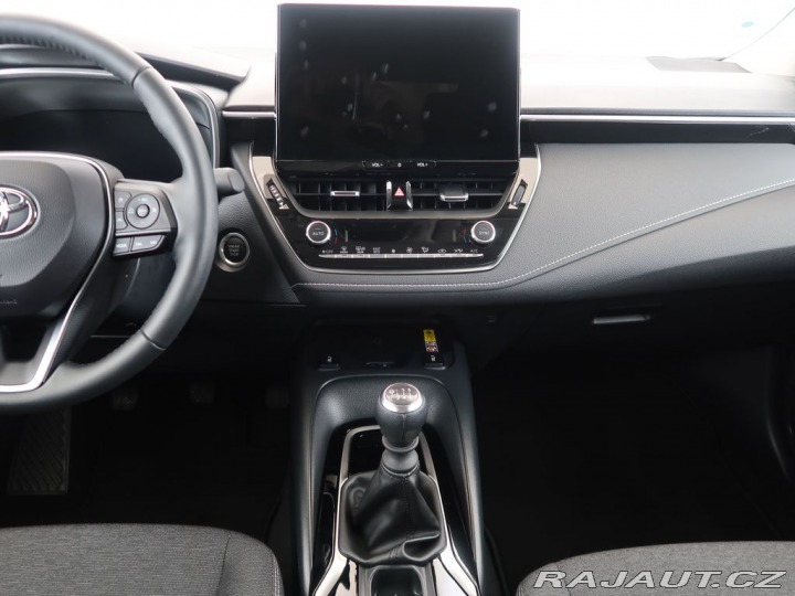 Toyota Corolla 1.5,92KW,Style,CZ,Manuál, 2024