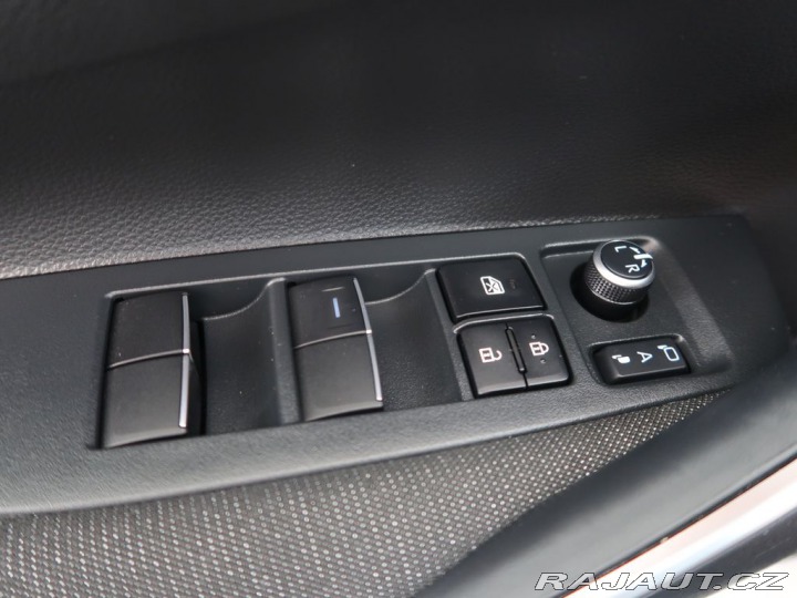 Toyota Corolla 1.5,92KW,Style,CZ,Manuál, 2024