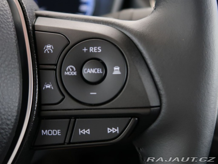 Toyota Corolla 1.5,92KW,Style,CZ,Manuál, 2024