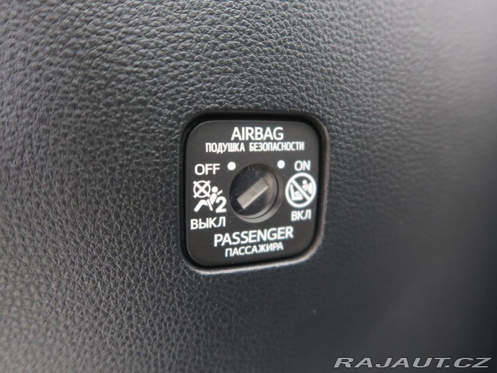 Toyota Corolla 1.5,92KW,Style,CZ,Manuál, 2024