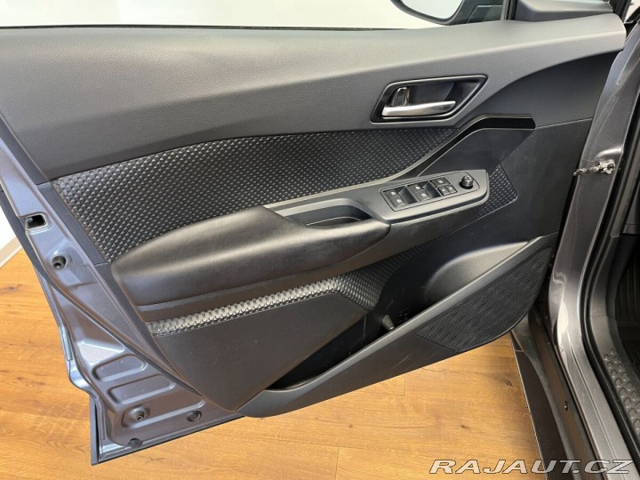 Toyota C-HR Hybrid 1.8 VVT-i E-CVT Ac 2019