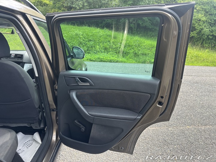Škoda Yeti 2.0TDI, 4x4, P. senzor 2009