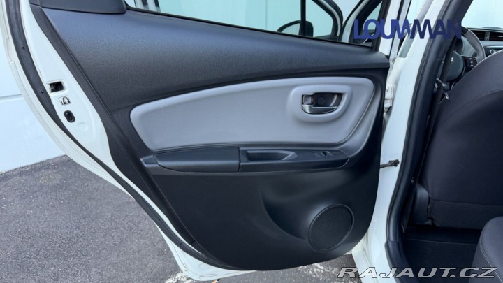 Toyota Yaris 1.33 VVT-i Selection Sens 2016