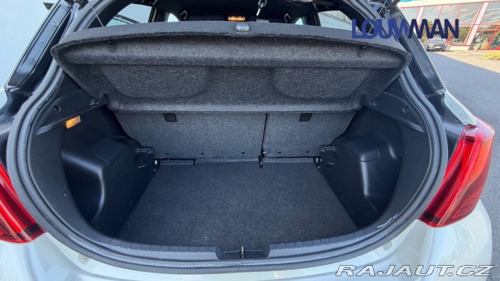Toyota Yaris 1.33 VVT-i Selection Sens 2016