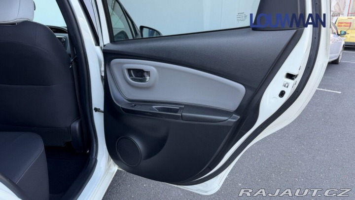 Toyota Yaris 1.33 VVT-i Selection Sens 2016
