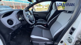 Toyota Yaris 1.33 VVT-i Selection Sens 2016