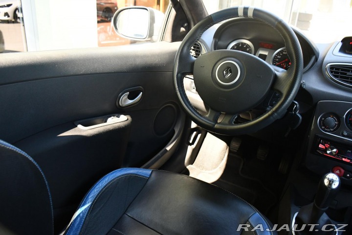 Renault Clio 1,2i 55KW SPORT 2xKOLA 2013
