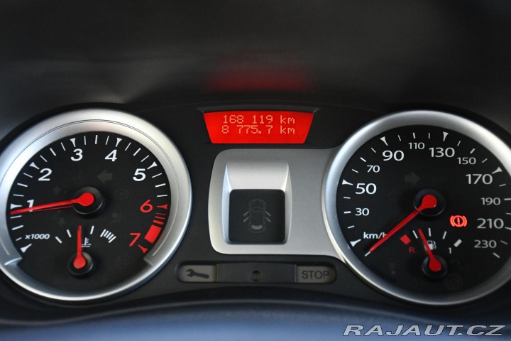 Renault Clio 1,2i 55KW SPORT 2xKOLA 2013