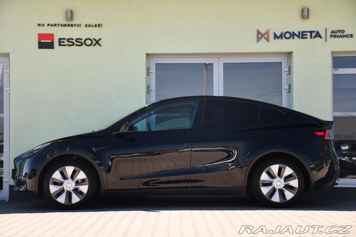 Tesla Model Y REZERVACE 2022