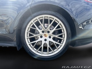 Porsche Panamera 4 2020