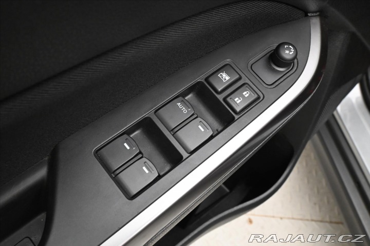 Suzuki Vitara 1,4 HYBRID 95kW Active Zá 2023