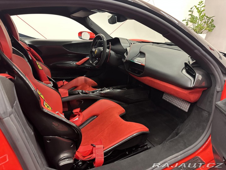 Ferrari SF90 A.F.* FULL CARBON*ZÁRUKA* 2023
