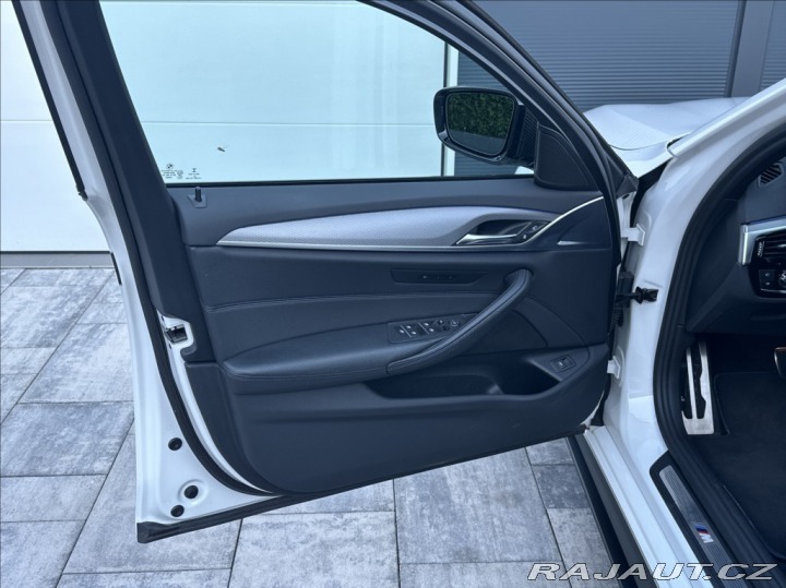 BMW 5 3,0 530d 265PS  M Perform 2017