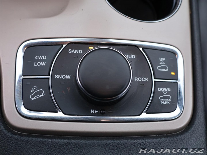 Jeep Grand Cherokee 3,0 CRDI 184kW 4x4 Summit 2016
