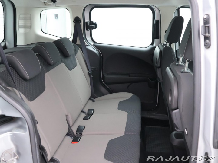 Ford Tourneo Courier 1,0 EB 74kW Titanium CZ 1 2016