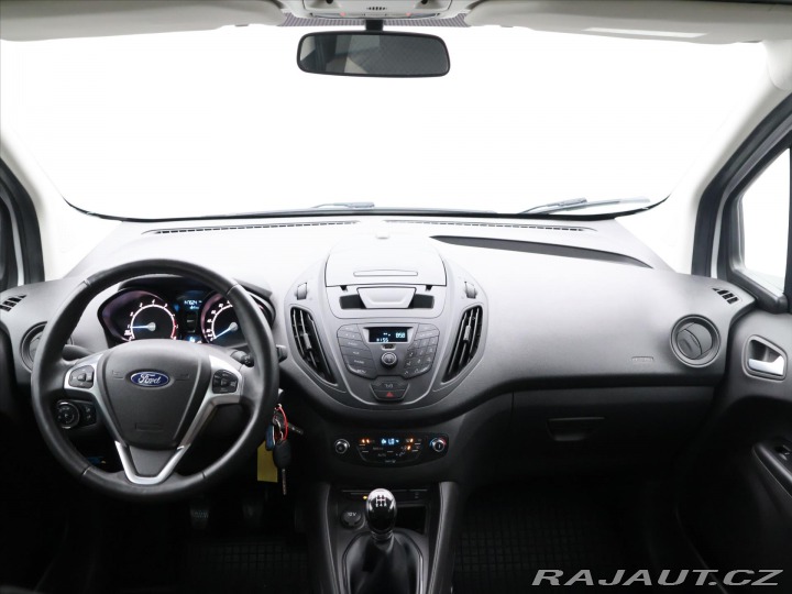 Ford Tourneo Courier 1,0 EB 74kW Titanium CZ 1 2016