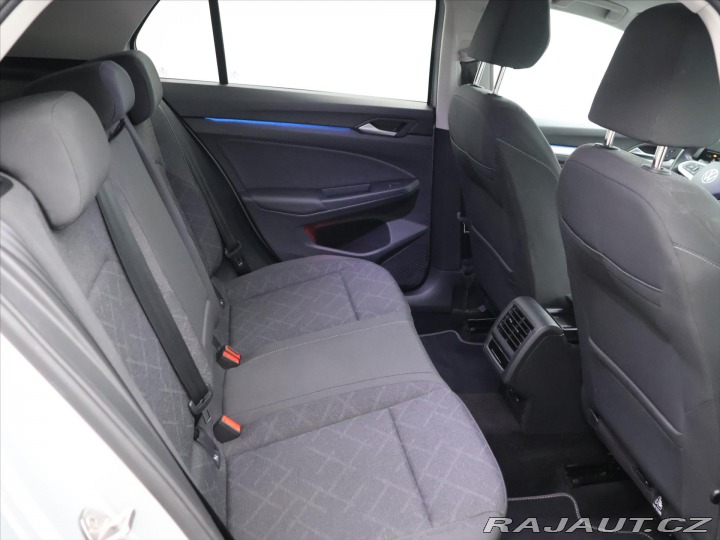 Volkswagen Golf 1,0 TSI 81kW Life M6 2023