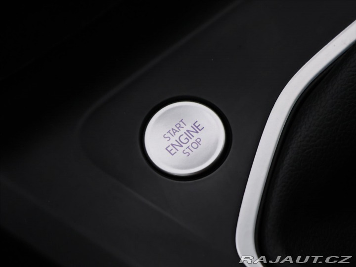 Volkswagen Golf 1,0 TSI 81kW Life M6 2023