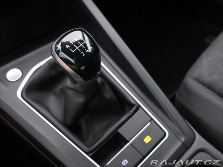 Volkswagen Golf 1,0 TSI 81kW Life M6 2023