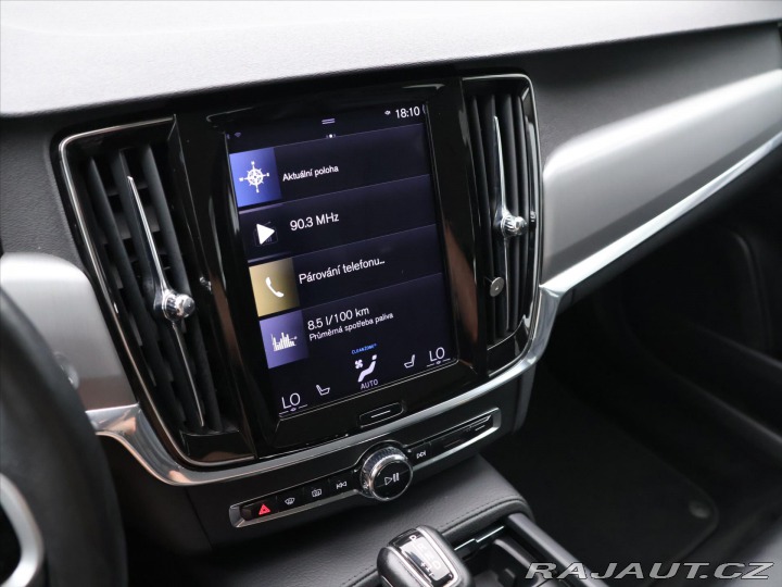 Volvo V90 2,0 T5 184kW Momentum CZ 2019