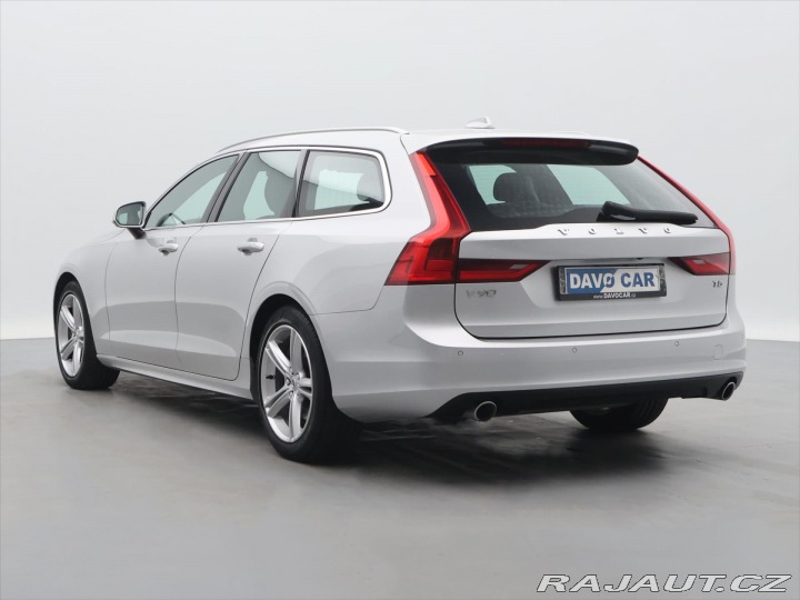 Volvo V90 2,0 T5 184kW Momentum CZ 2019